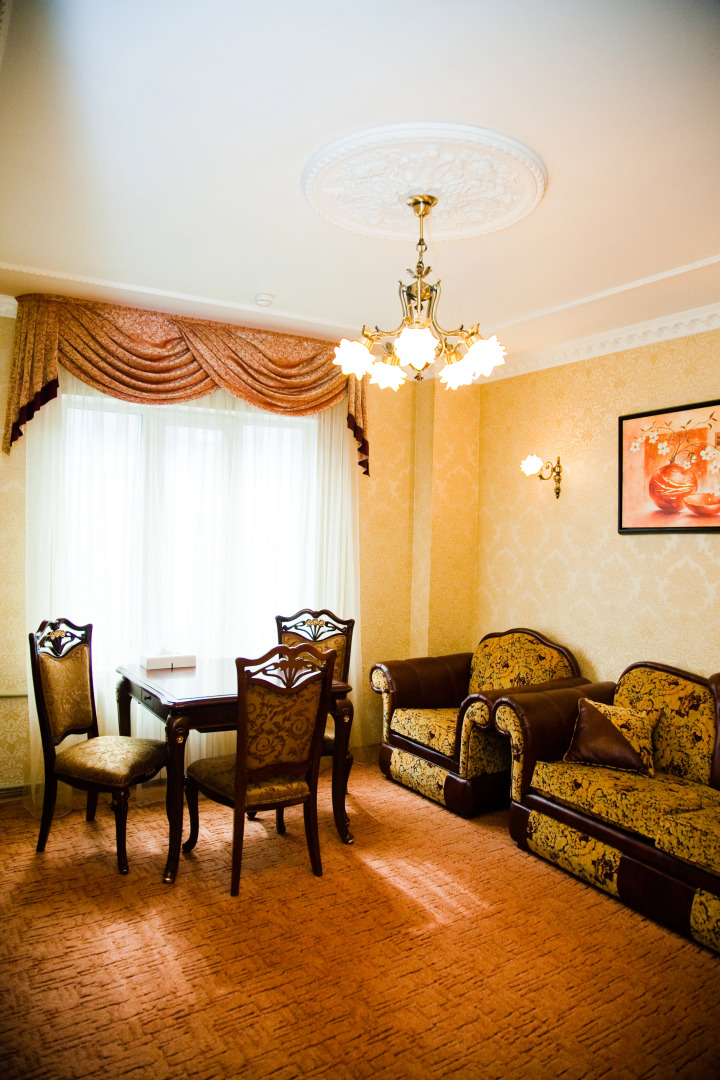 Отель Ренессанс