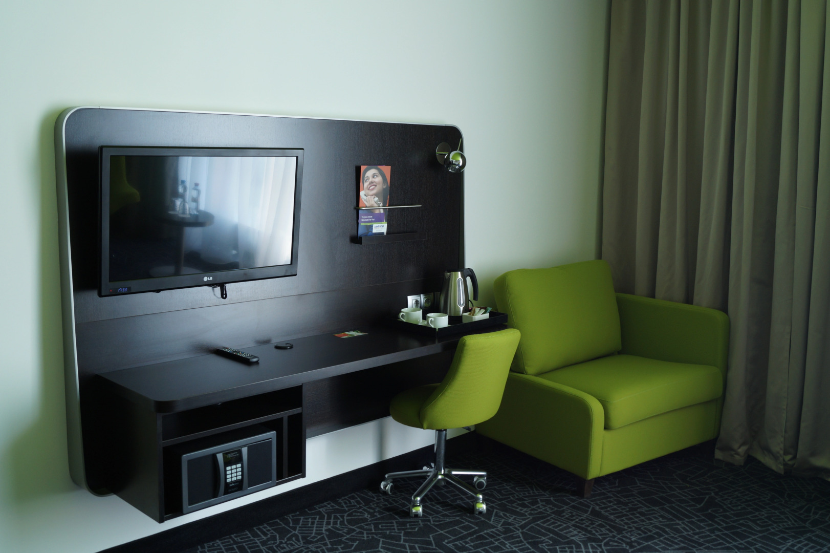 Cosmos Saint -Petersburg Pulkovo Airport Hotel