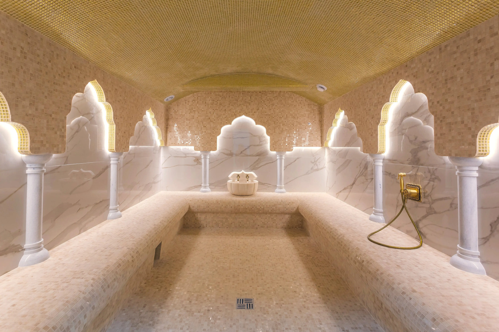 Гостиница Кастрополь