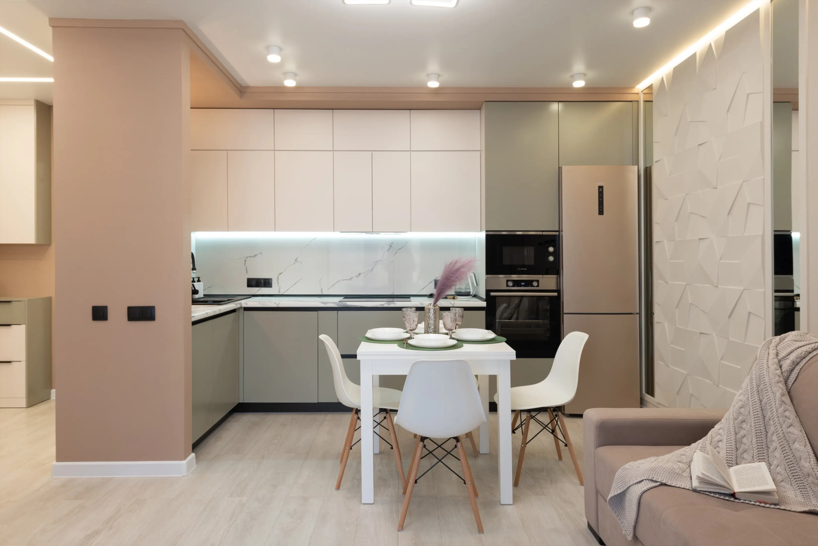 Квартира с дизайнерским ремонтом в Айвазовский City