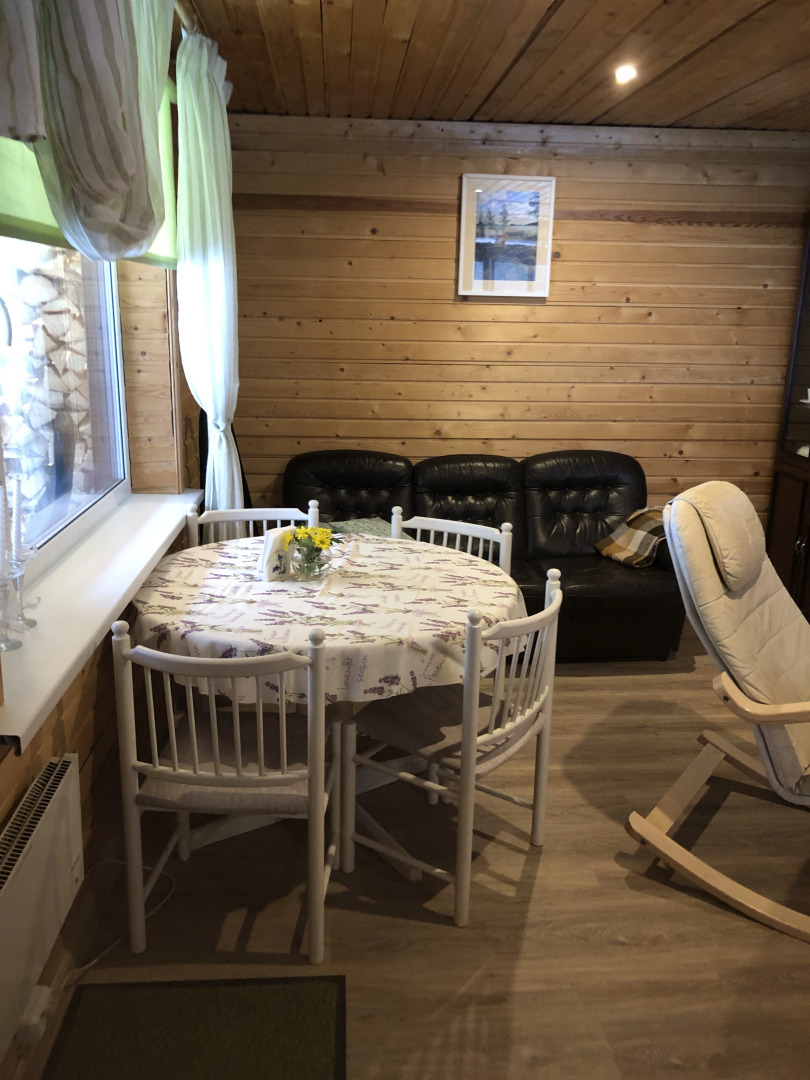 Частный дом Уединенный дом на берегу Ладоги