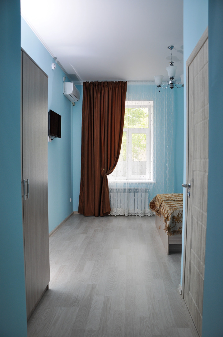 Отель Радужная