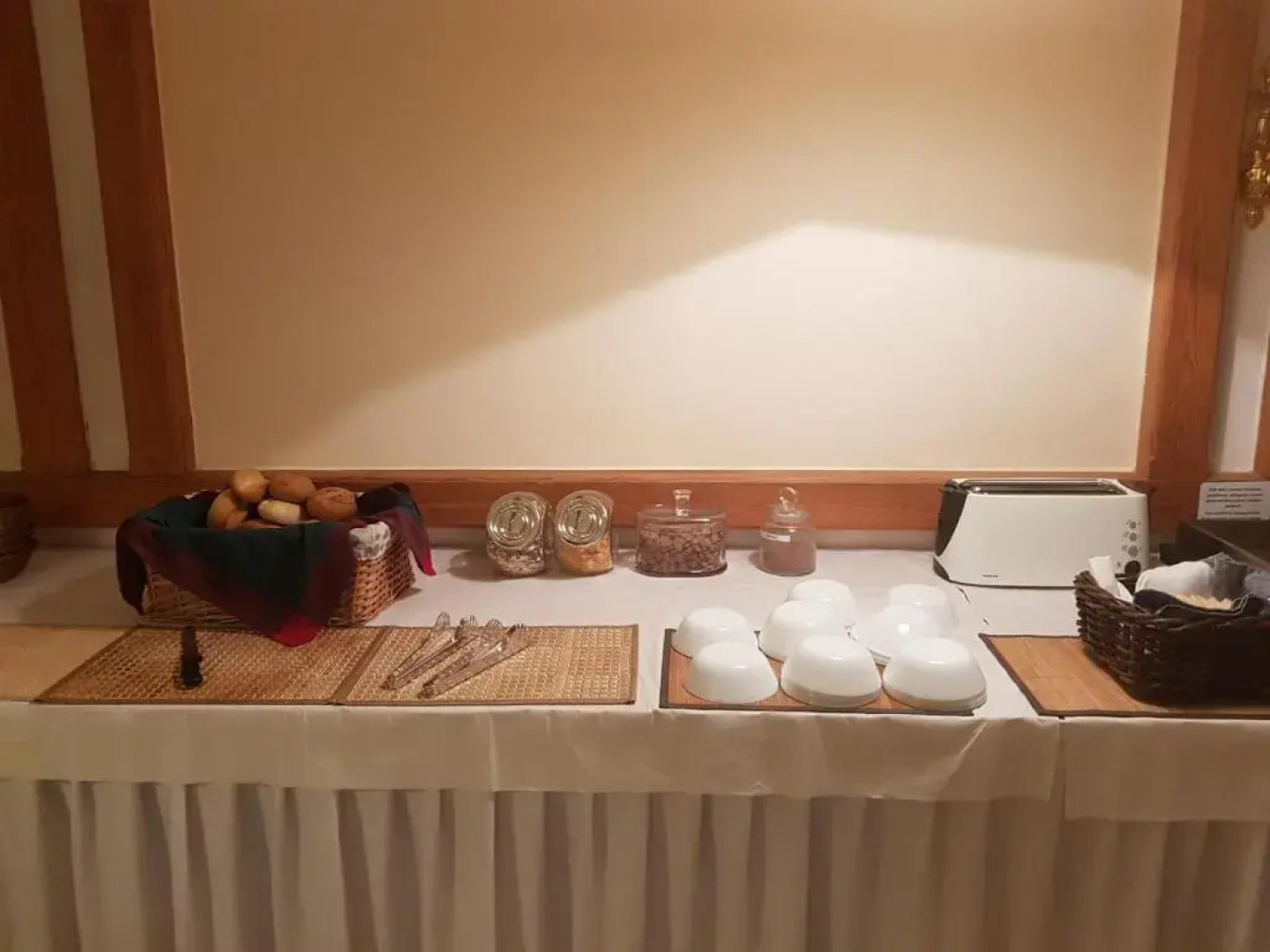 Отель Hafez Bad Salzuflen