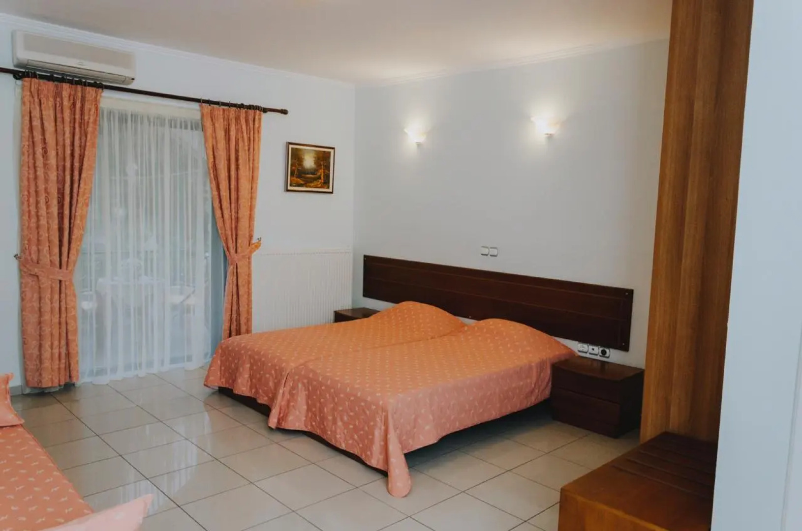 Апартаменты Skiron Studios