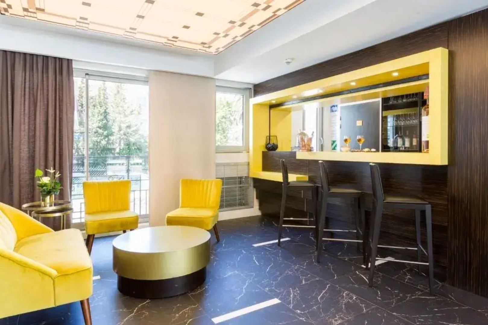 Отель Best Western Journel Antibes