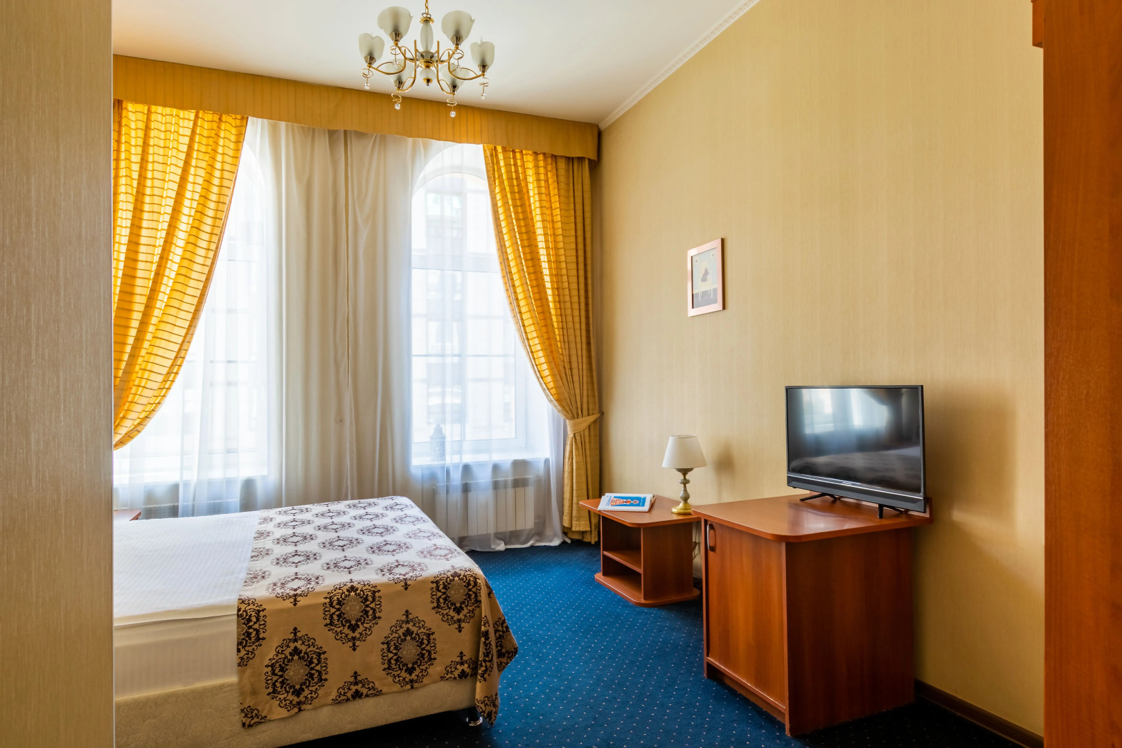 Меблированные комнаты Блюз на Невском