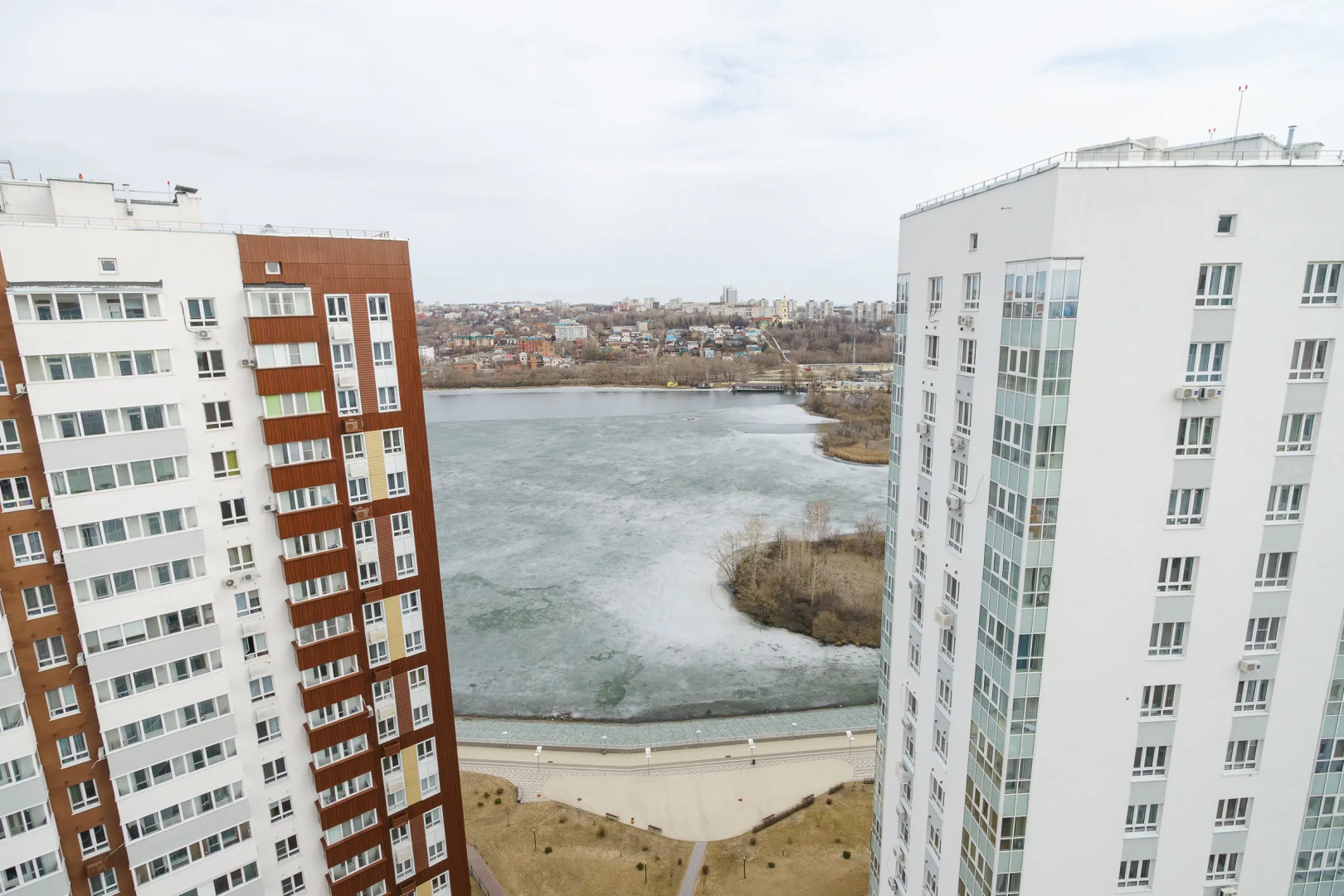 Квартира на 24 этаже с панорамным видом на две реки