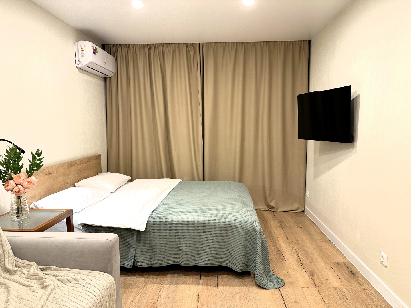 Квартира Цвет Моря Улица Роз 2-Комнатная