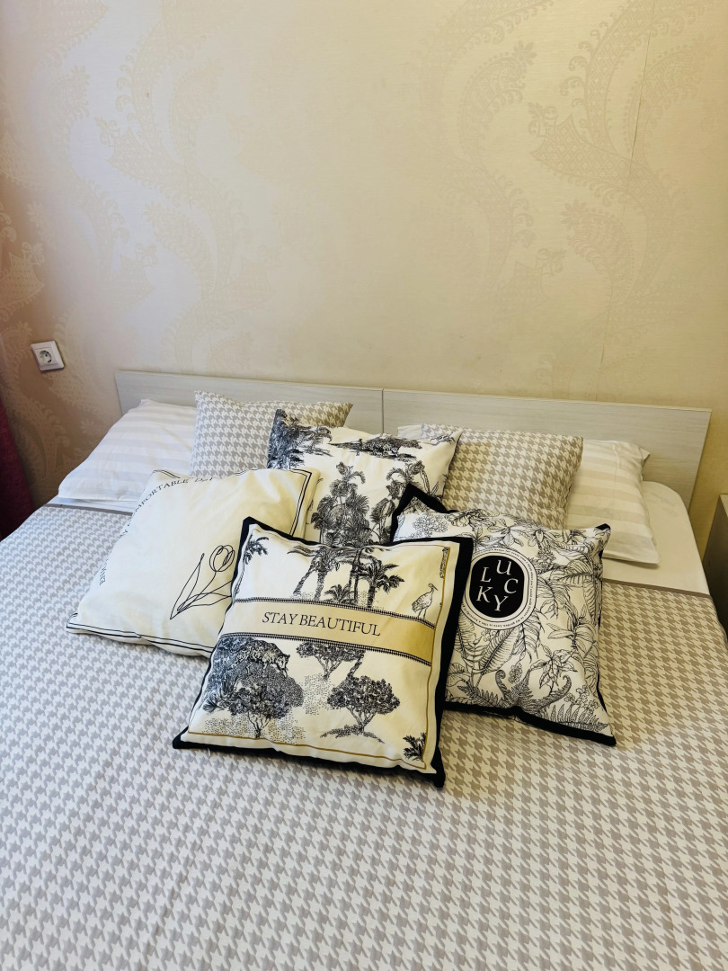 Апартаменты Red на Комарова 45