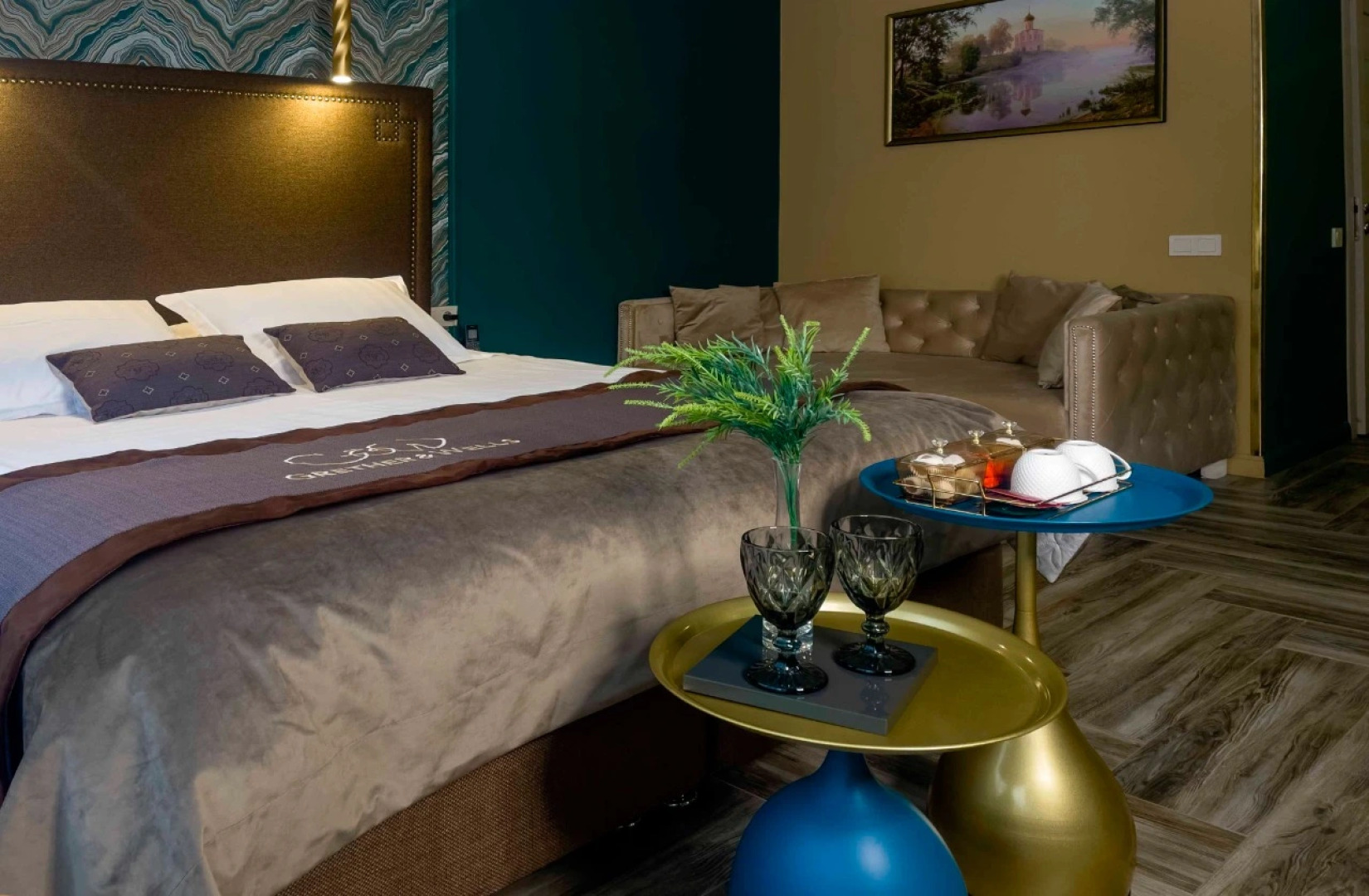 Отель на Манежном