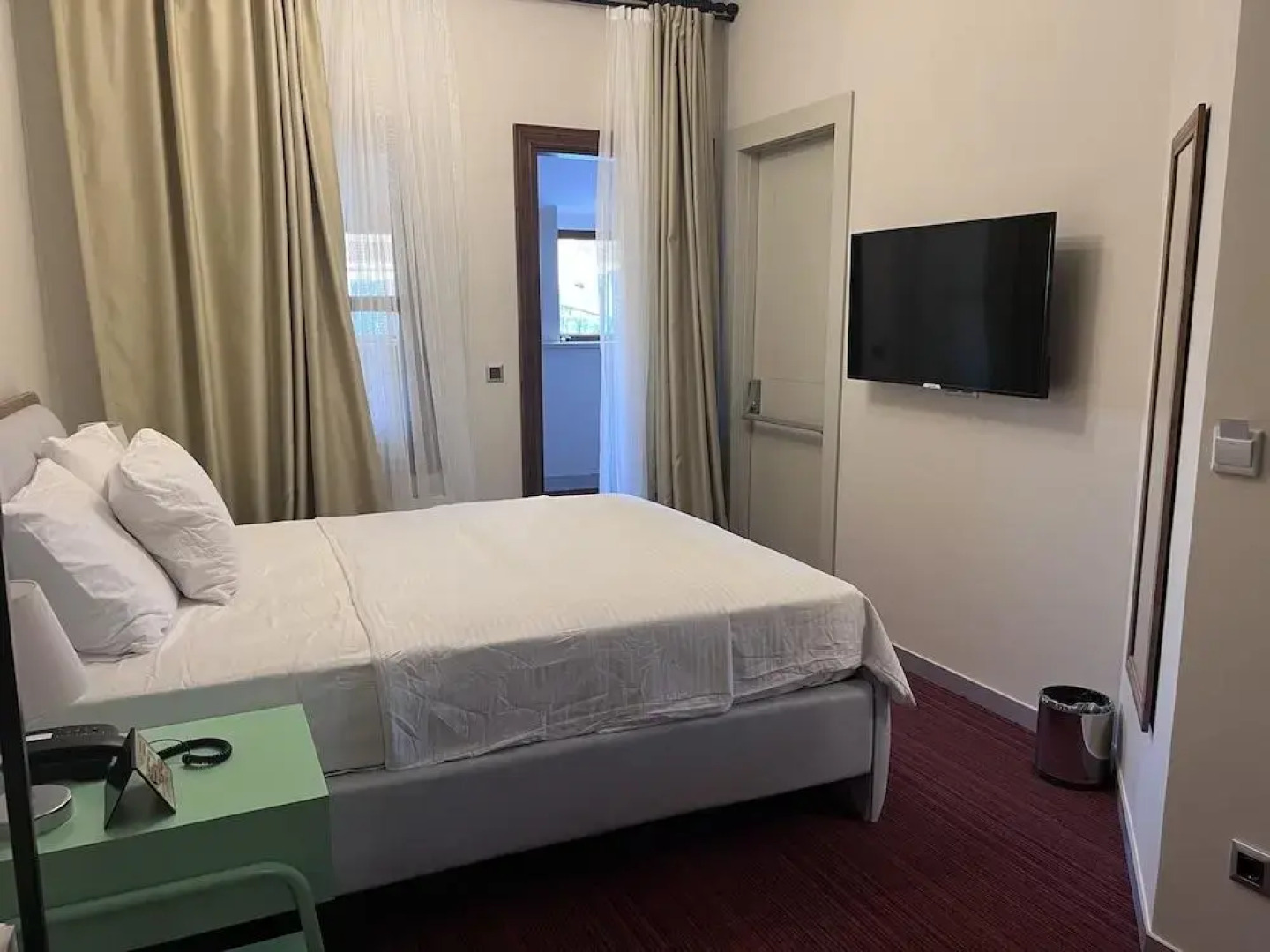 Отель Rafinn Hotel