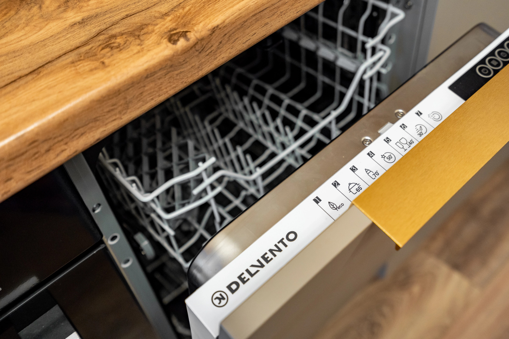 Апартаменты GLOBALSTAY Солнечная 1 Комнатная на Набережной Днепра