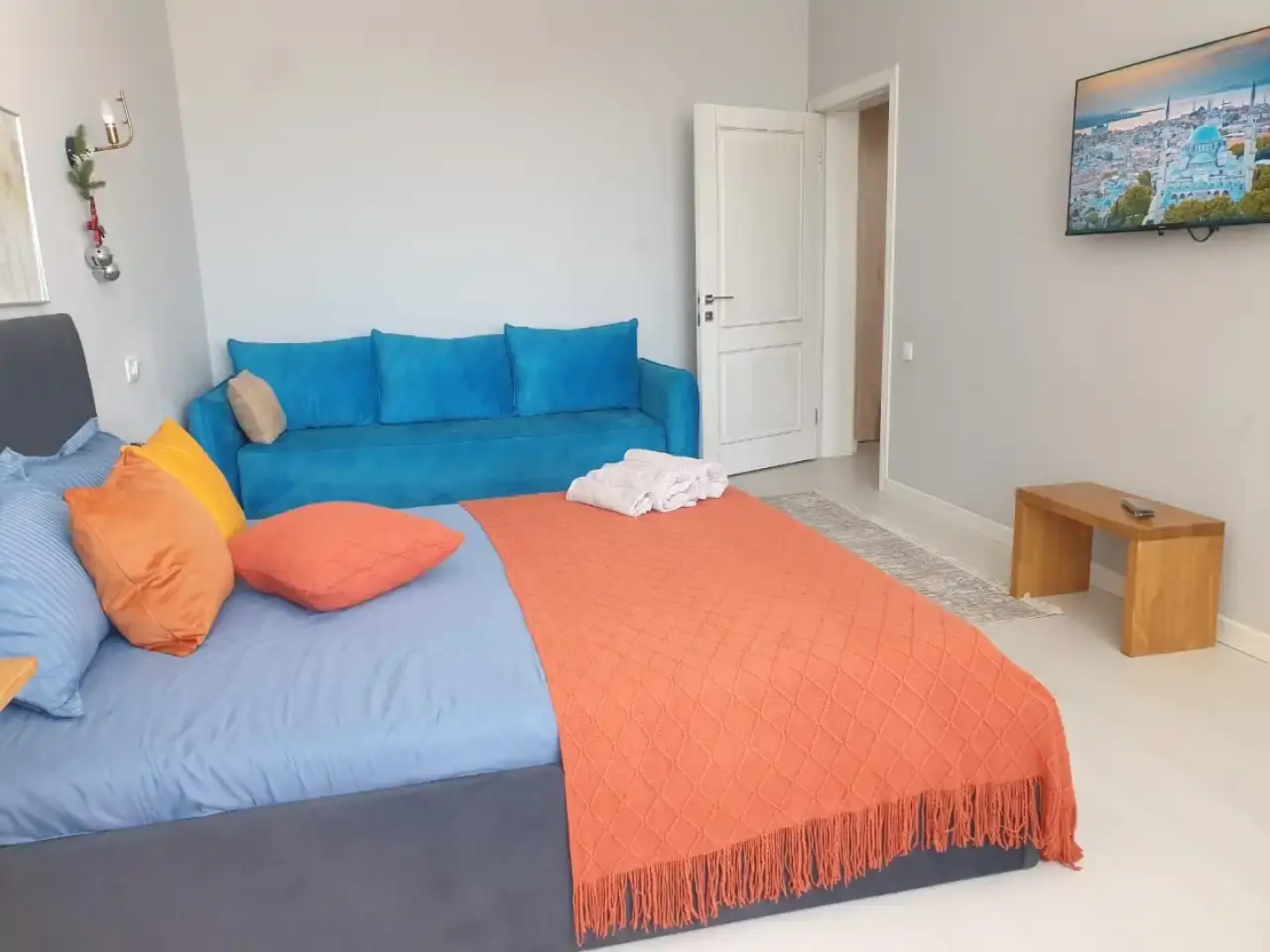 Апартаменты Личный комфорт в престижном районе: 2 полноценные спальни, 2 ванные комнаты