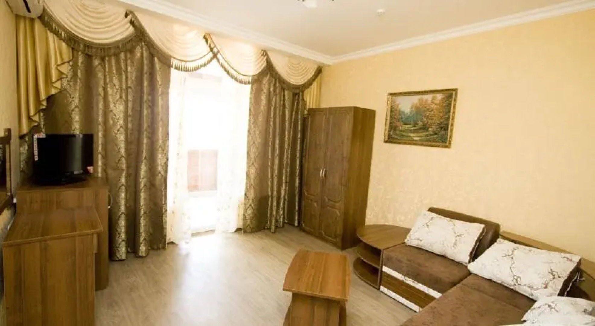 Отель Европарк