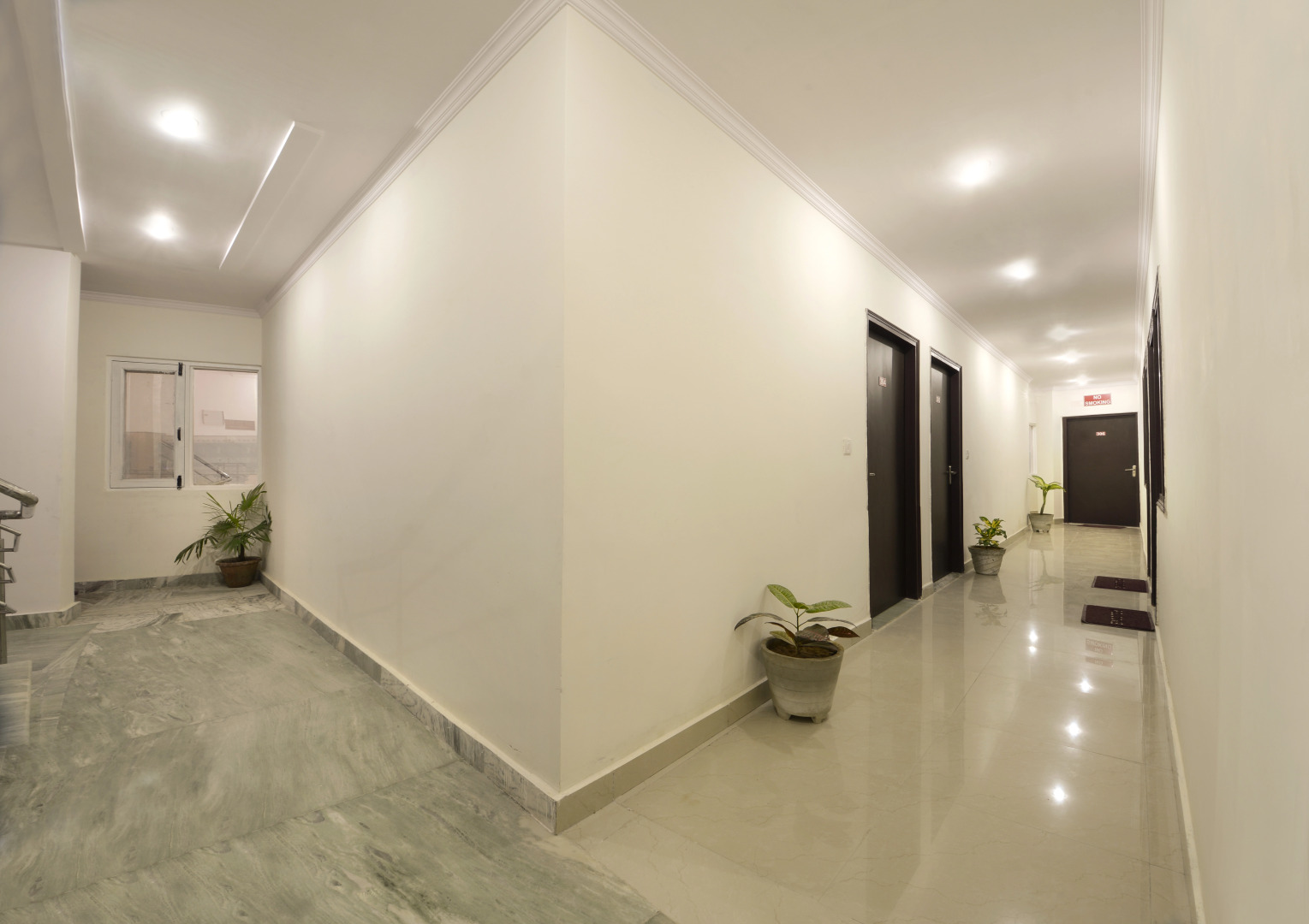 Отель Raj paradise