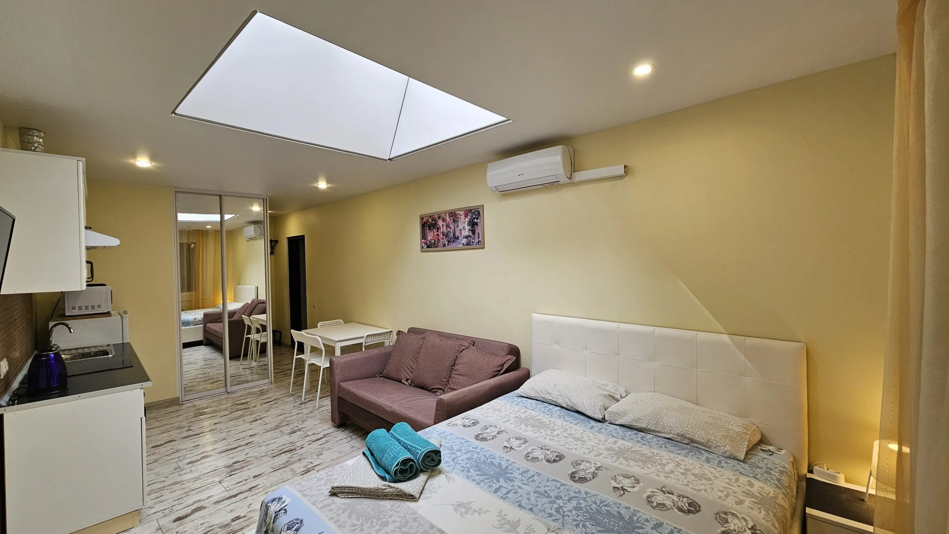 Апартаменты Уютная студия на Роз 57 от HomeHotelSochi (2)