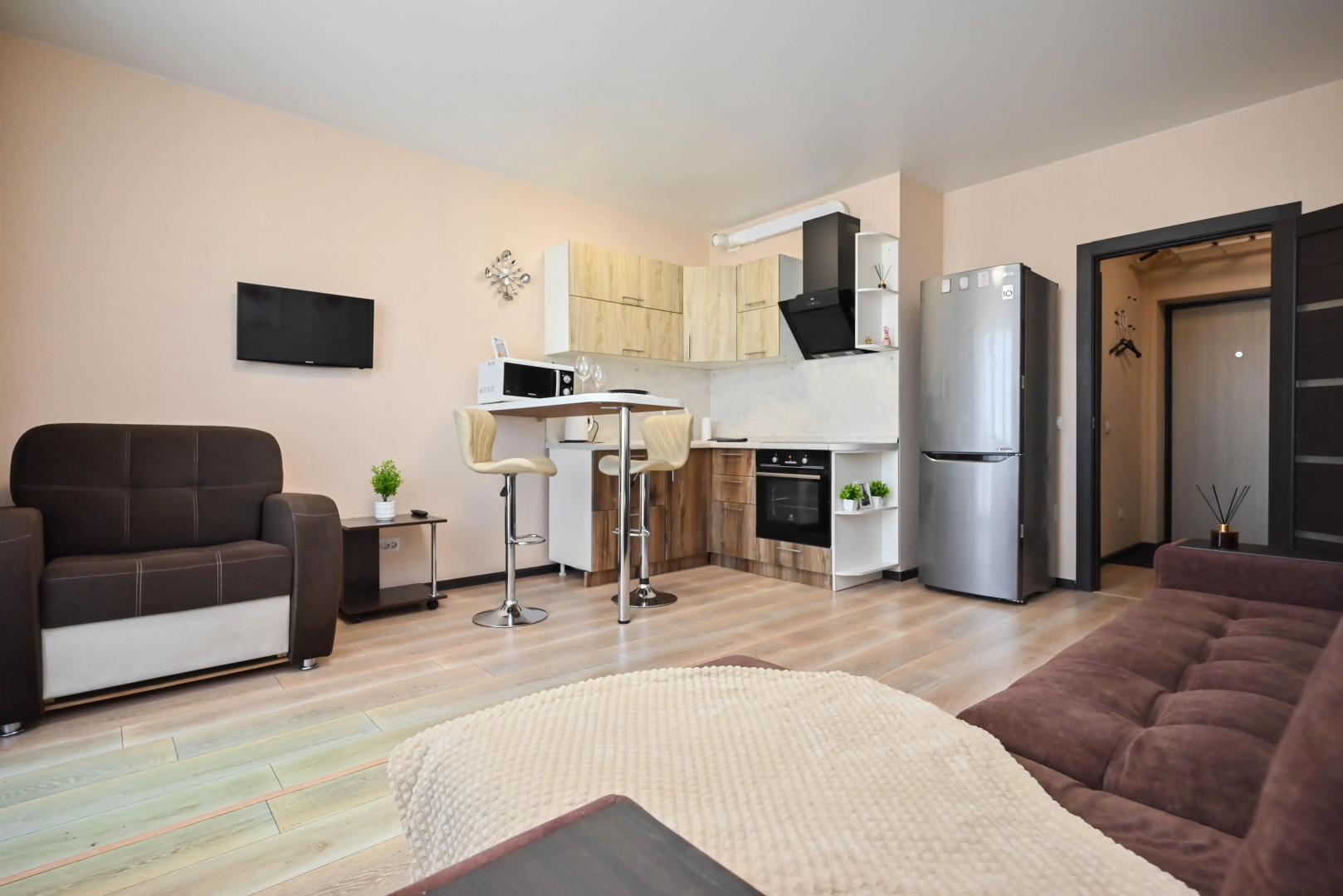 Квартира Комфортная Студия в Центре Взлетки с Прекрасным Видом