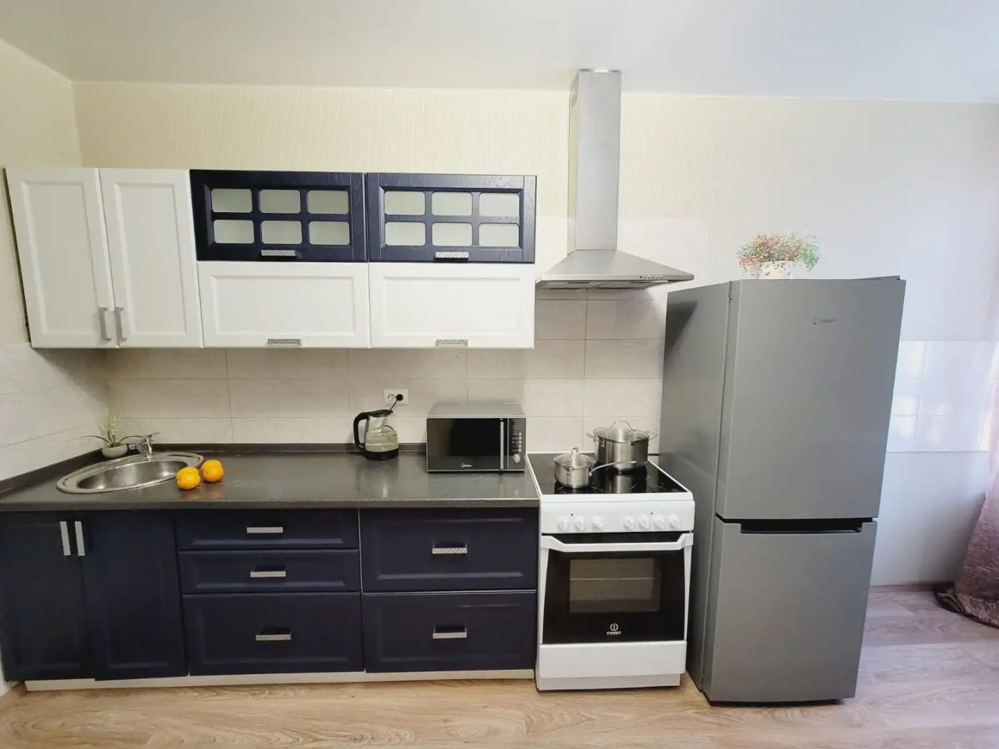 Апартаменты в центре с видом на город 61