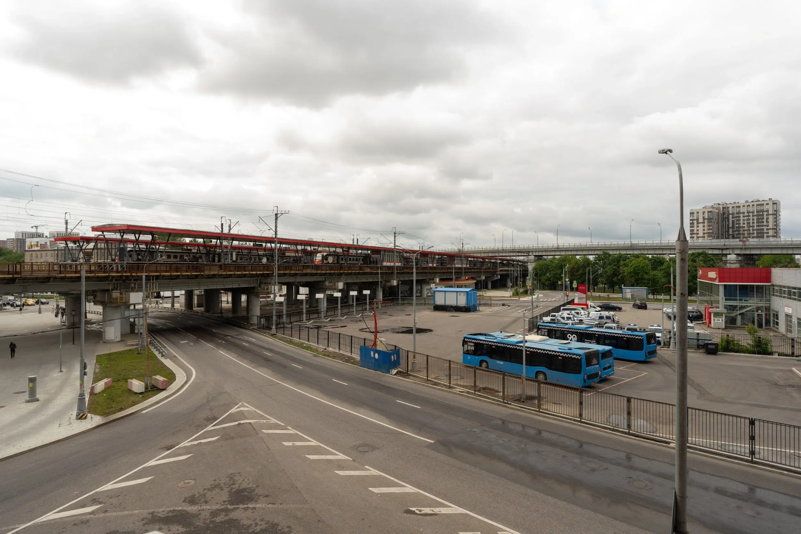 Апартаменты KeyGo #1010 Студия рядом с метро Окружная