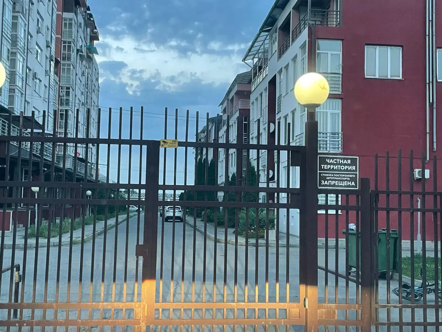 Квартира лофт с террасой на набережной в центре