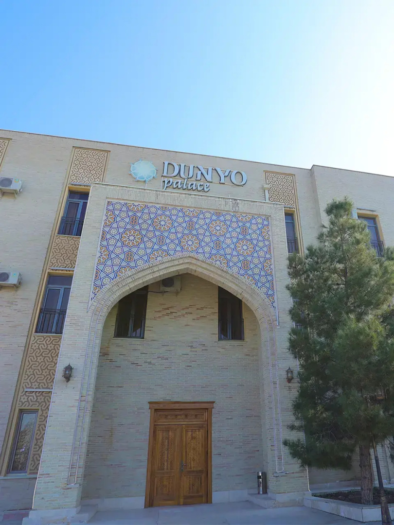 Отель Dunyo Palace