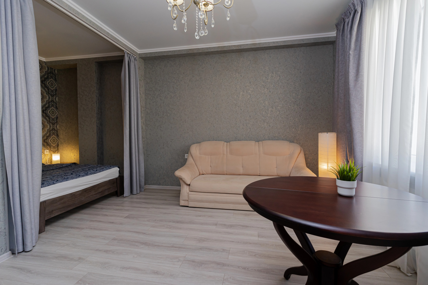 Квартира ЛЮКС Посуточно в ЖК Таврический