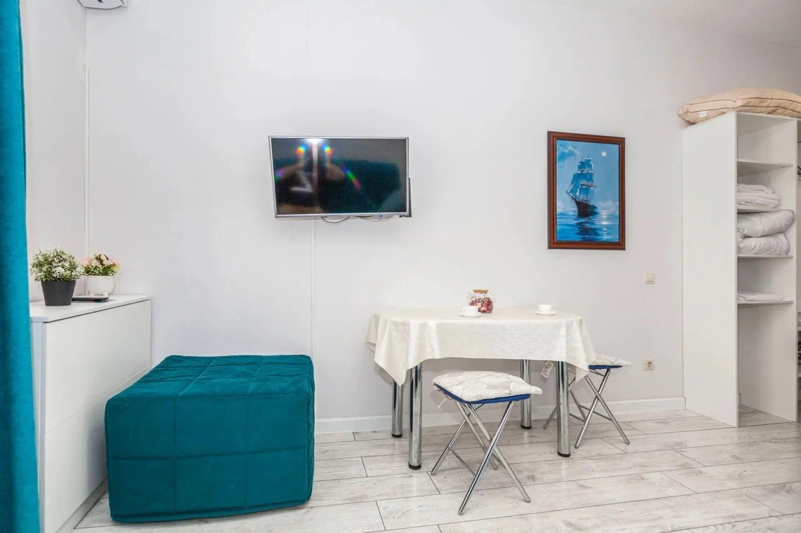 Апартаменты У Моря С Бассейном в ЖК Солнечный/28Б