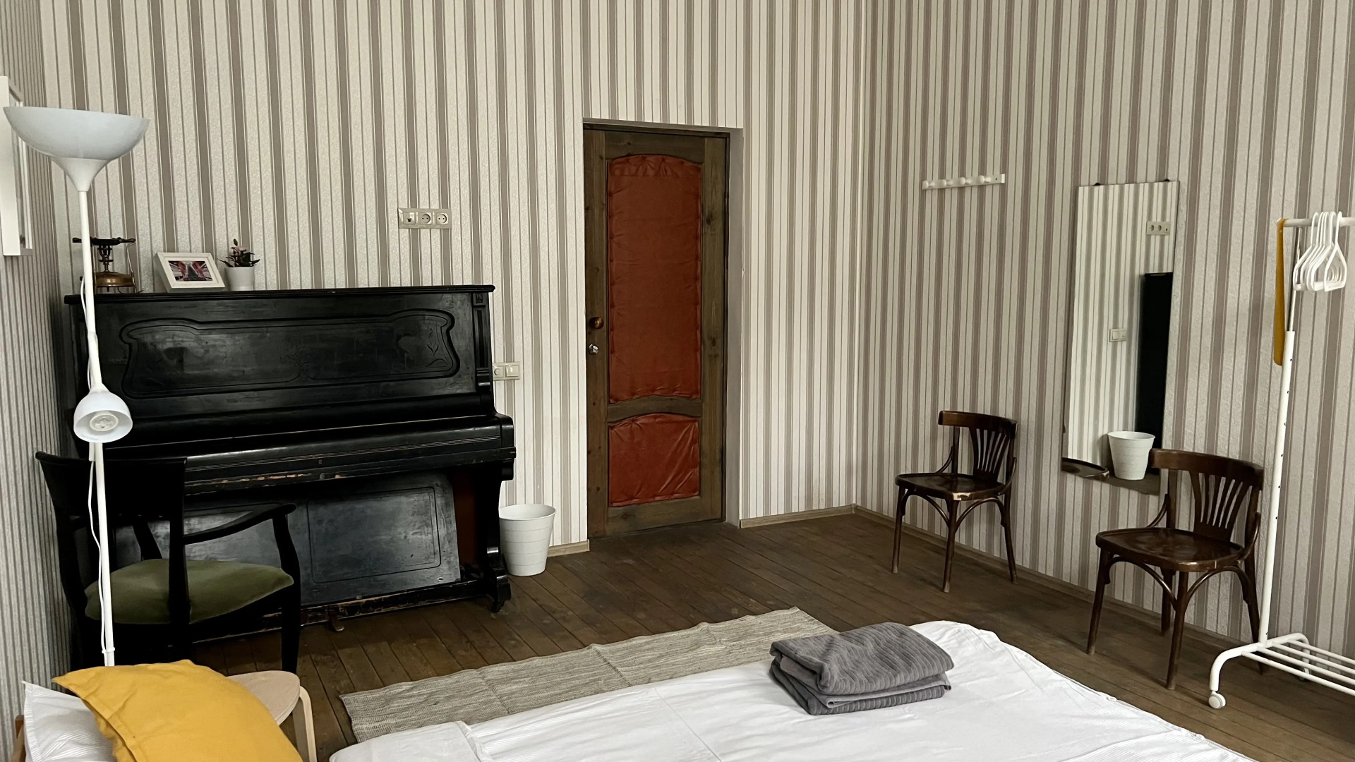 Мебелированные комнаты в доме Булгакова (1)