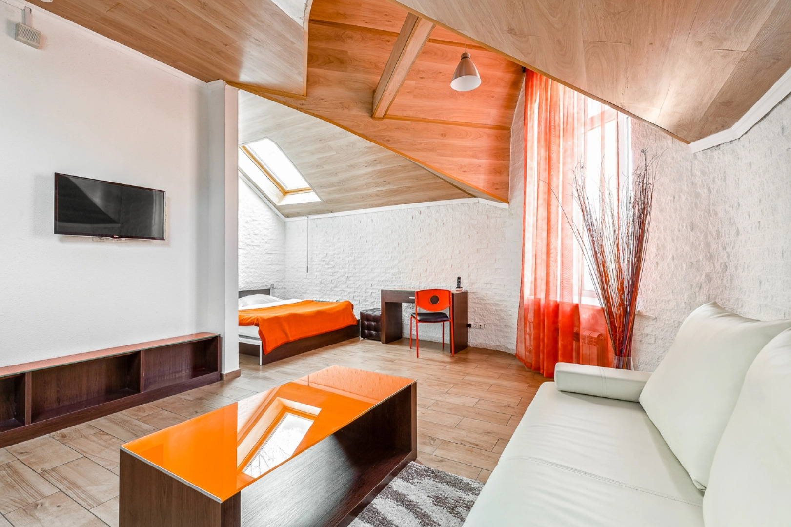 Отель Арт Гранд Виктория