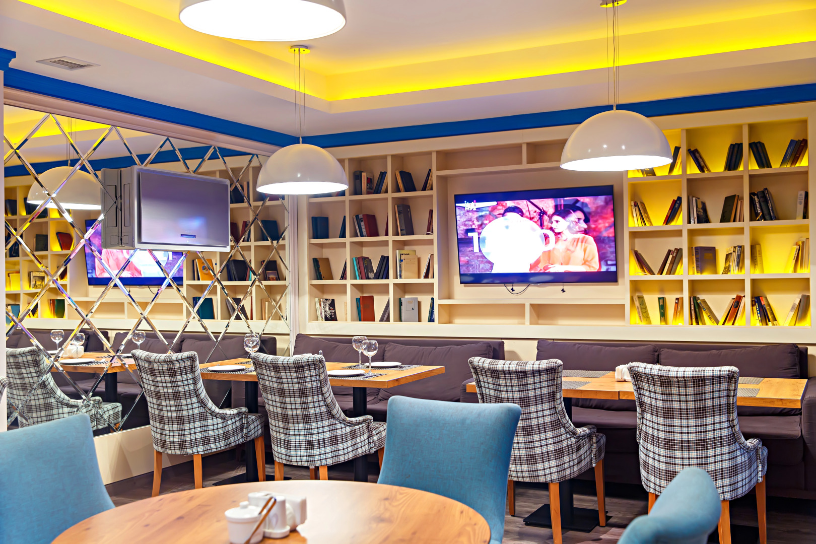 Отель Red Village