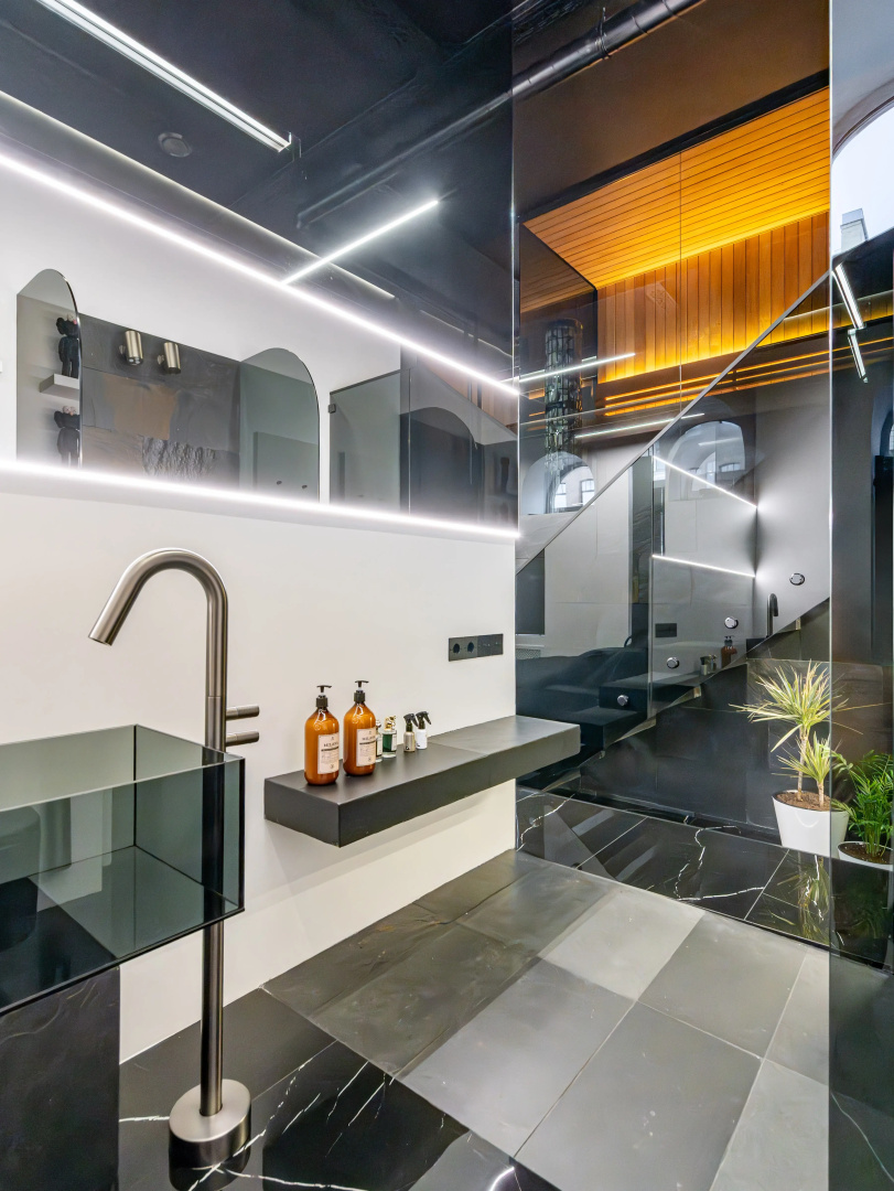 Апартаменты на Невском проспекте hth24 Apartments, авторский дизайн, сауна, камин