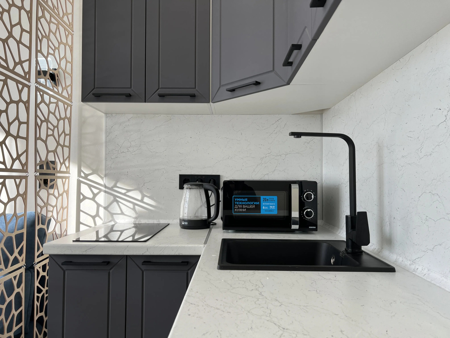 Апартаменты с Видом на Реку