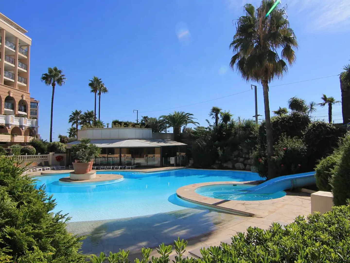 Апартаменты MyHome Riviera