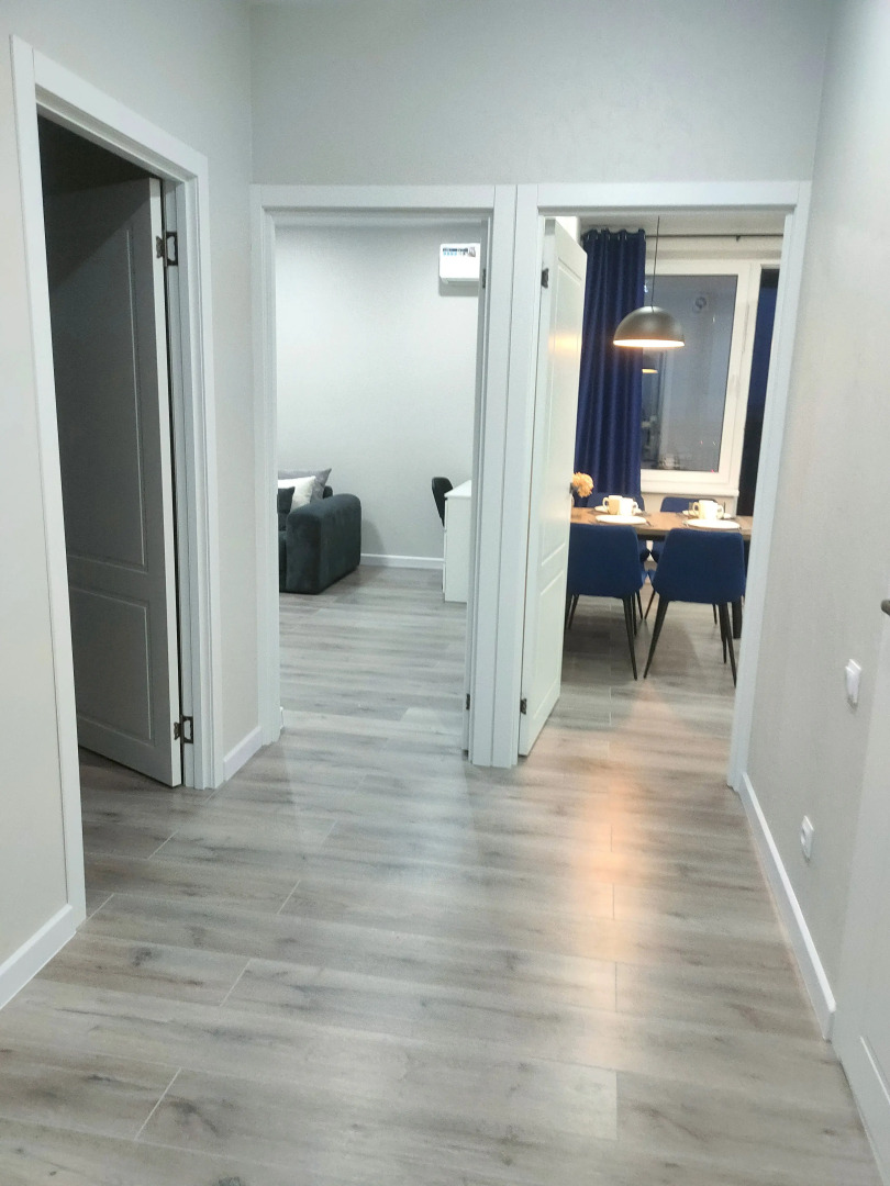 Апартаменты видовые двухкомнатные у метро на 24 этаже