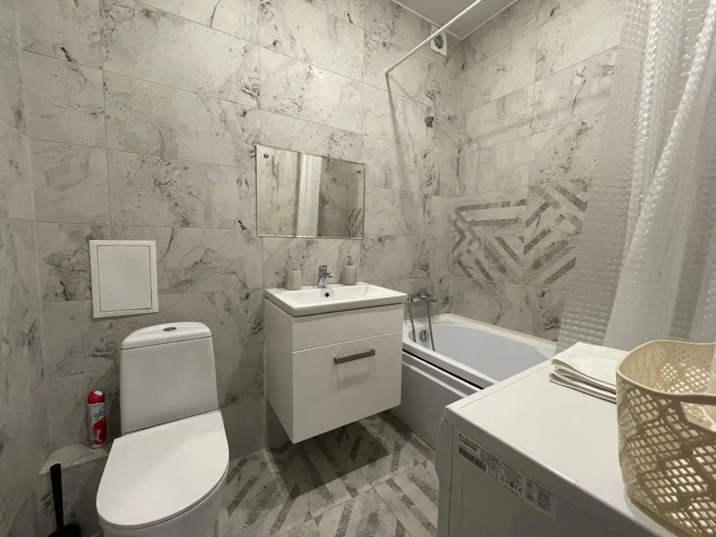 Апартаменты на Бианки 12