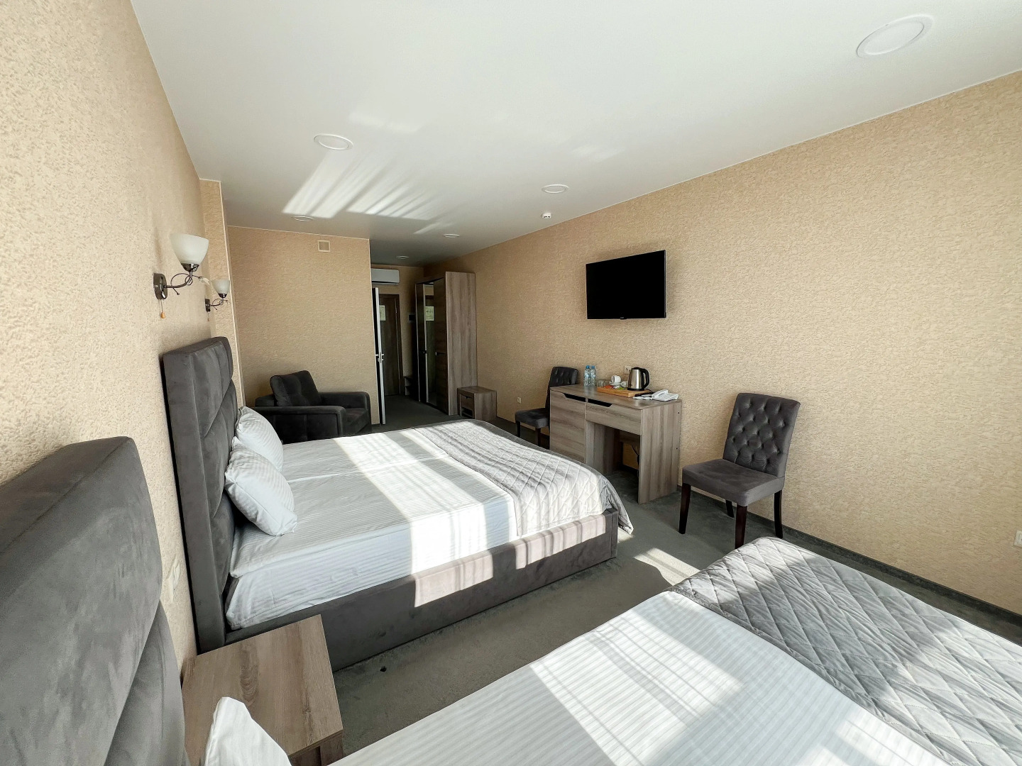 Отель Grand Sapphire