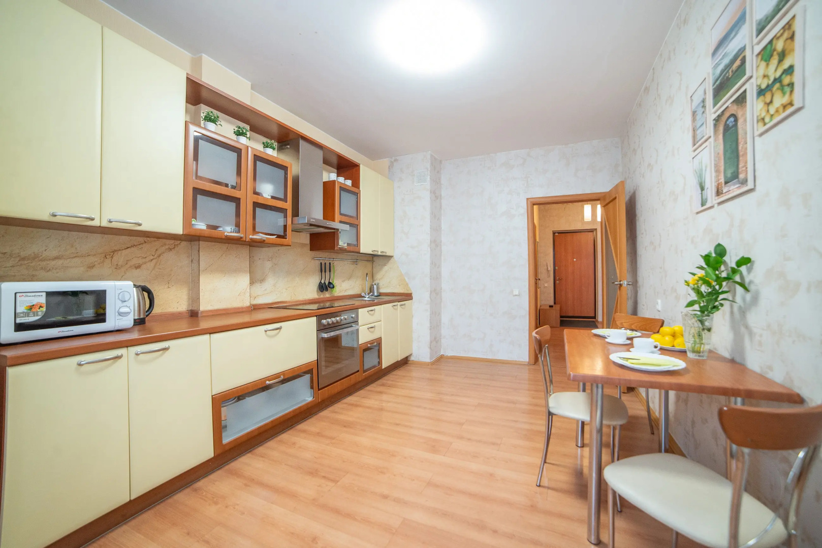 Апартаменты Трехкомнатная в центре