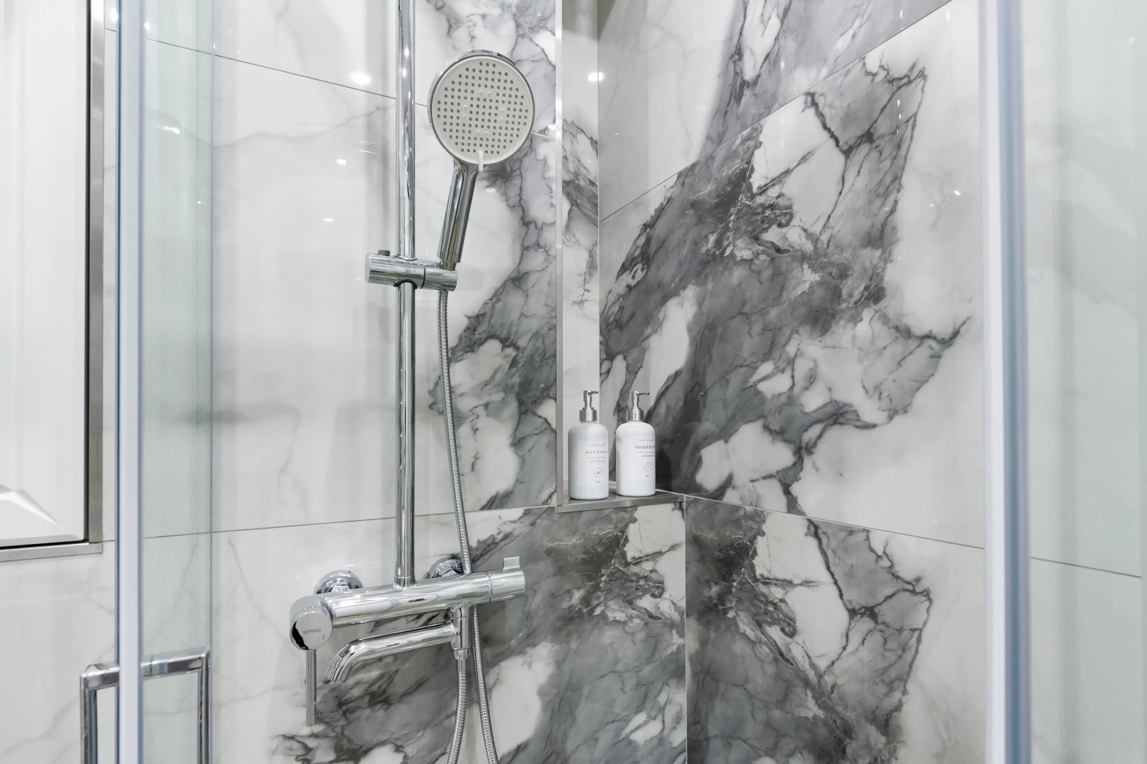 Квартира дизайнерская Andora-apart на Красном проспекте