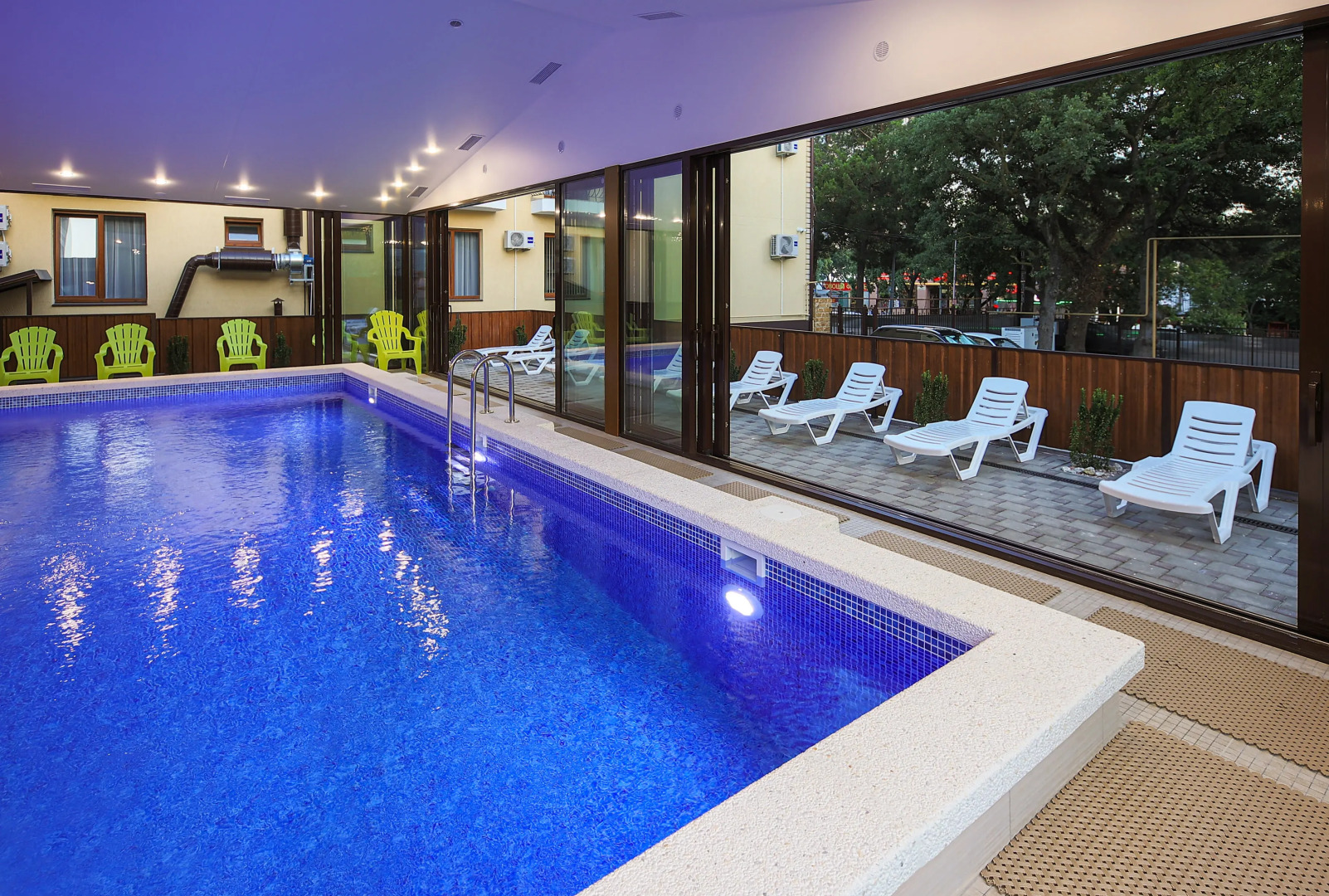 Отель Версаль