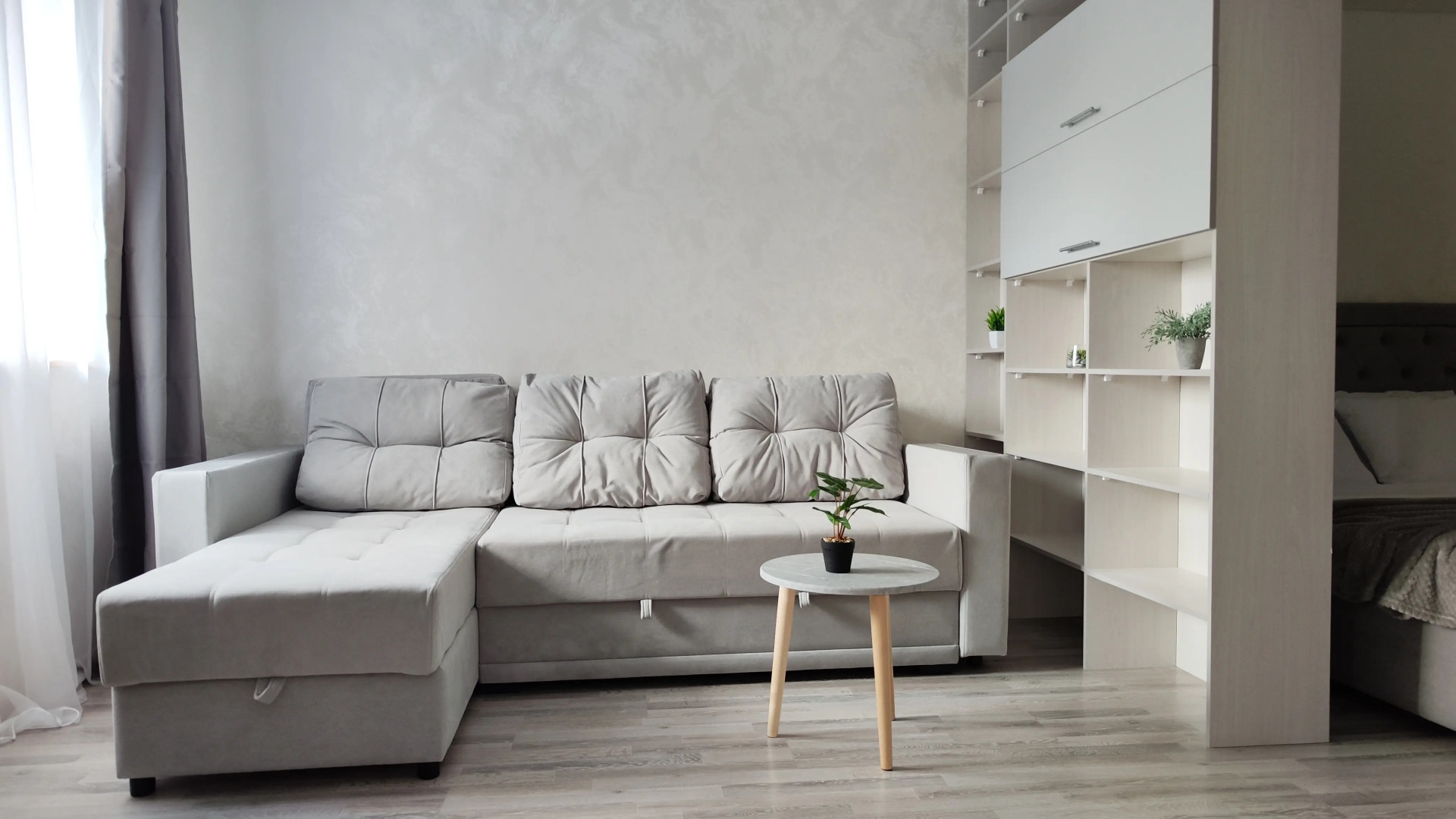 Апартаменты Panda Home возле ТЦ Остров и ТЦ Кристалл