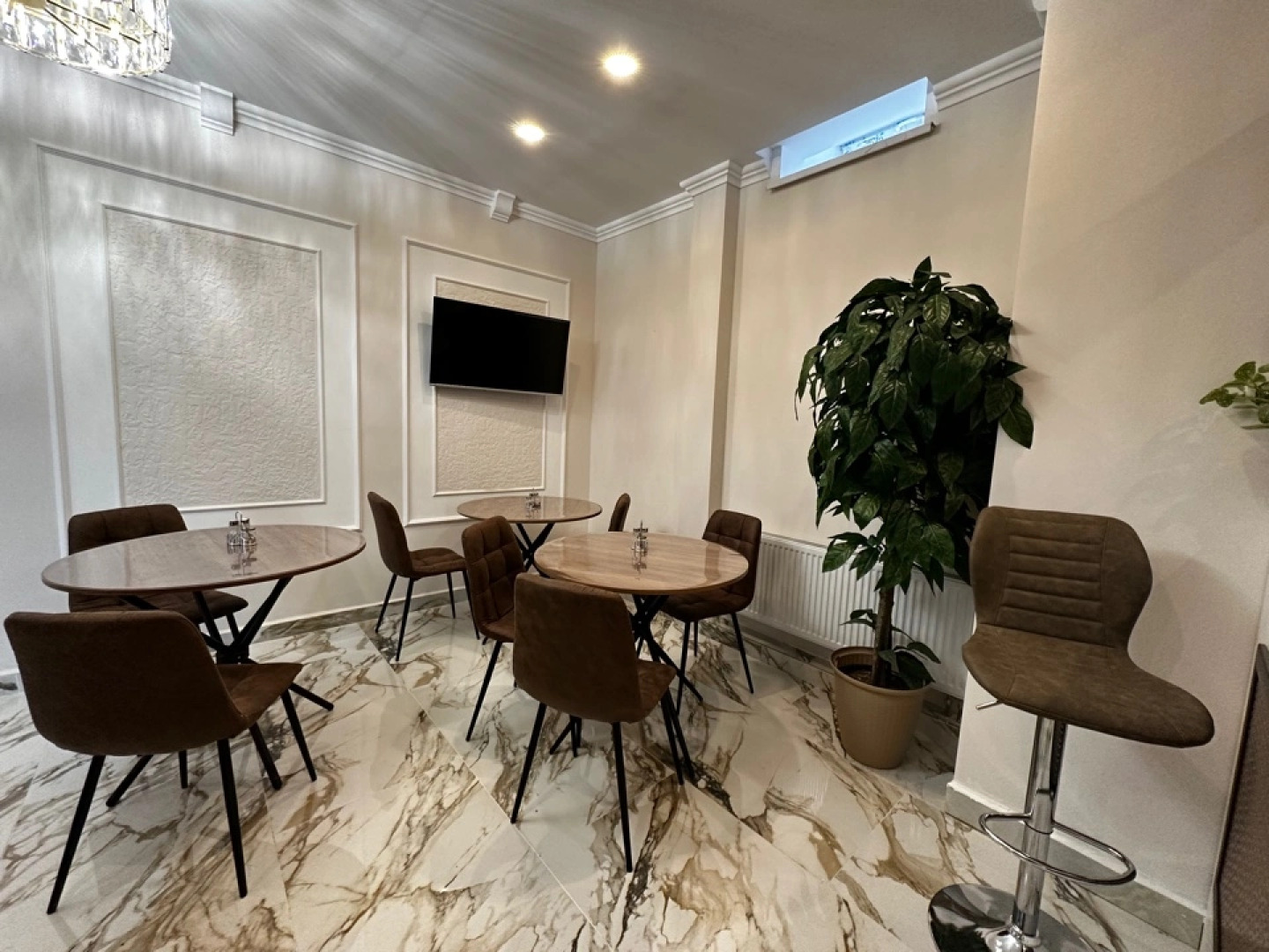 Отель Арион