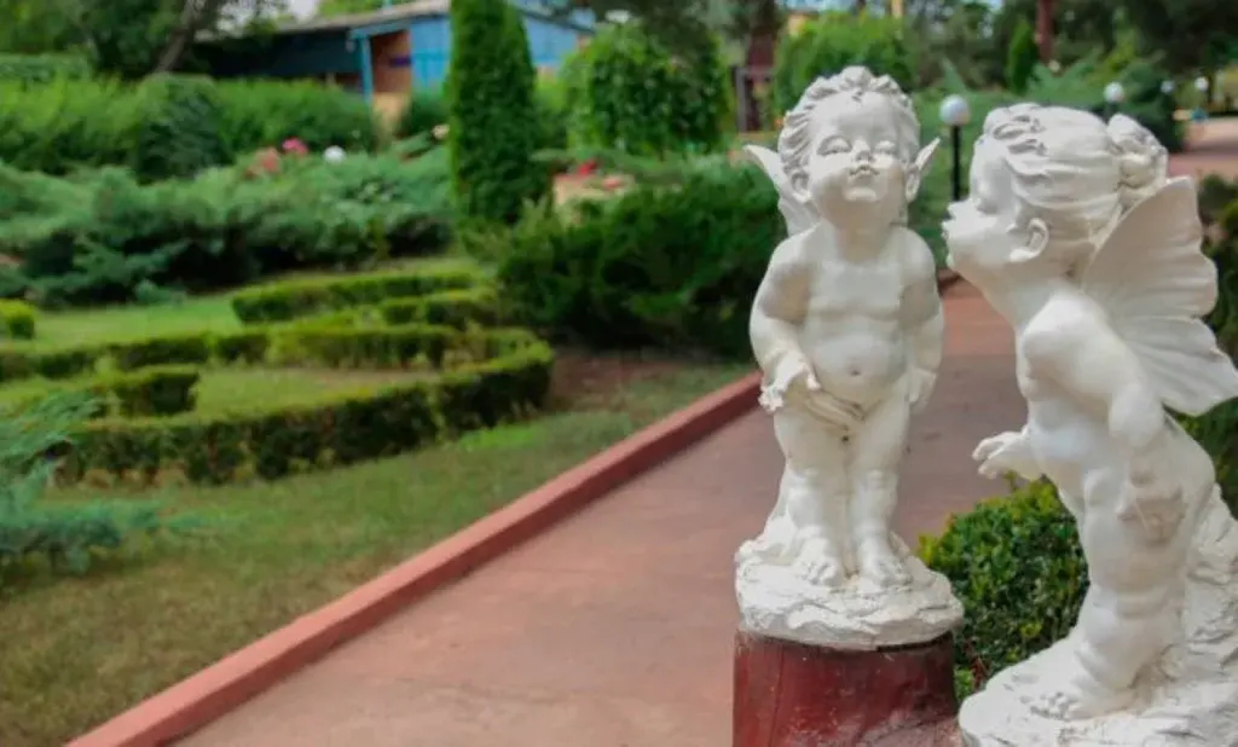 Курортный отель Авангард