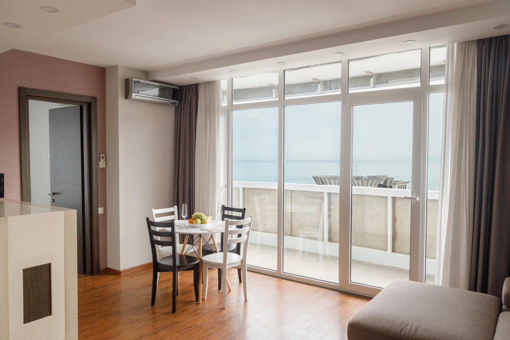 Апарт-отель Black Sea Point 12
