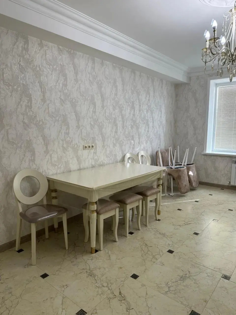 Апартаменты  в новом частном трехэтажном доме 2