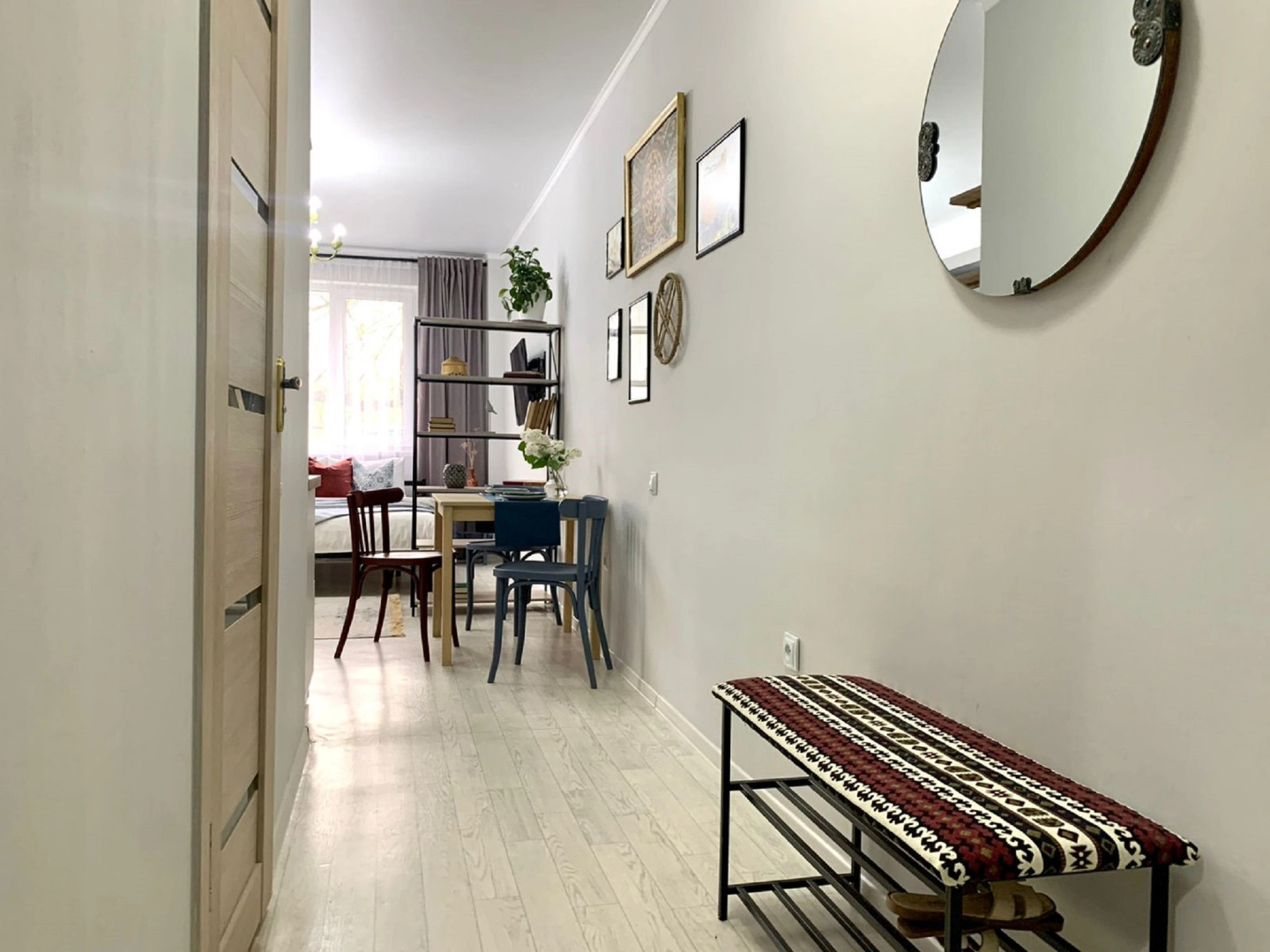 Апартаменты Уникальная студия Жеруйык в стиле Этно в центре