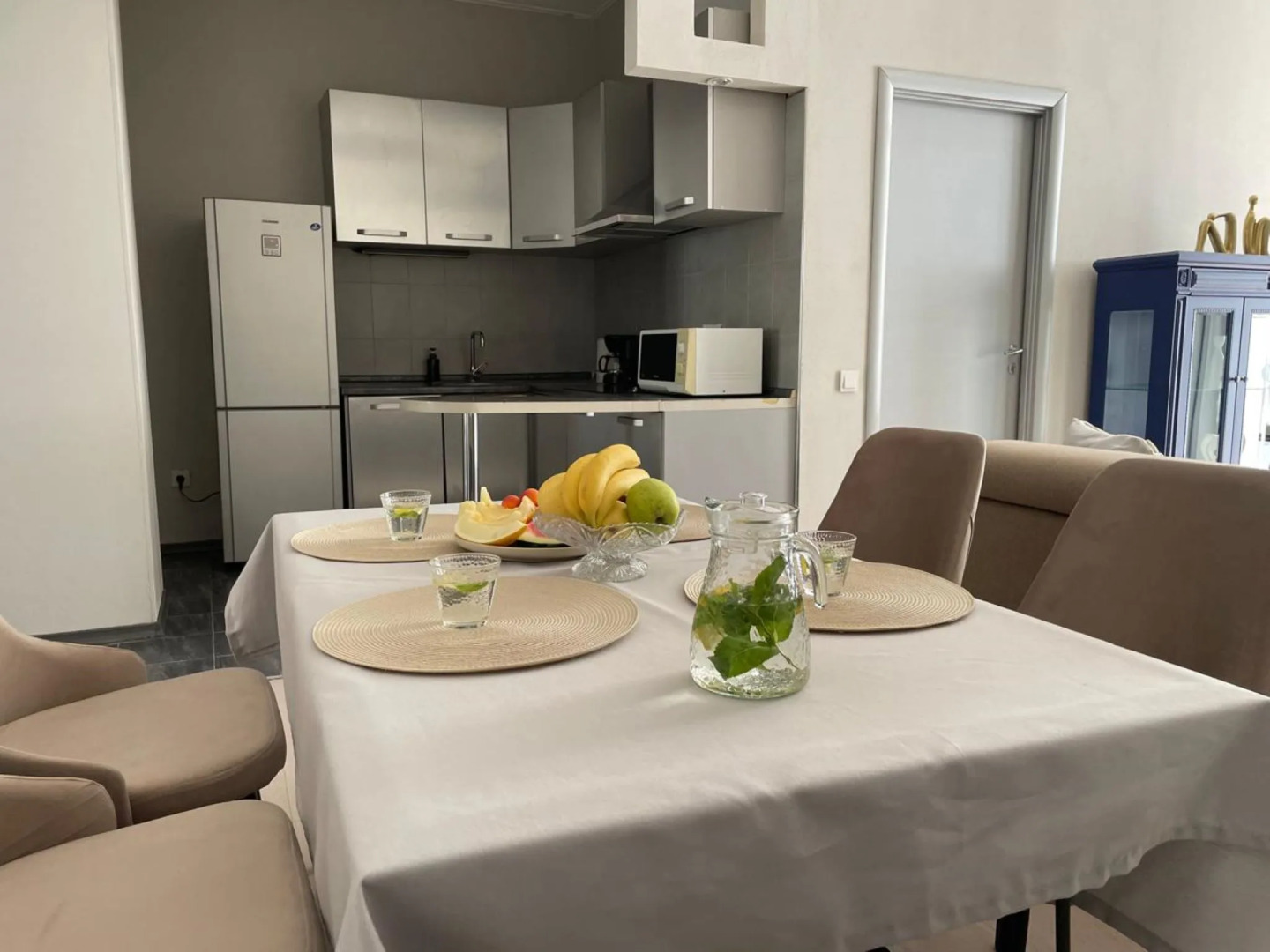 Апартаменты Просторные Двухкомнатные Индиго