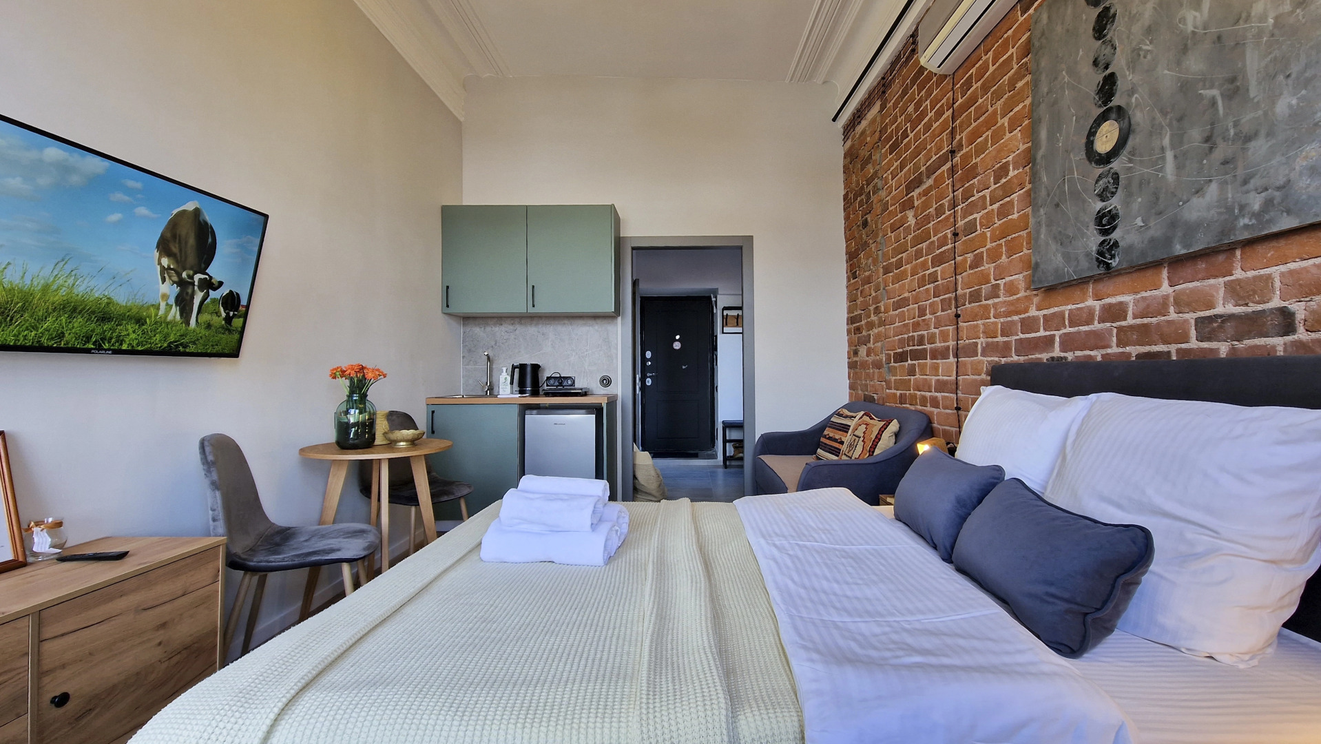 Апартаменты GoldenRing-Apartments Трефолева 24