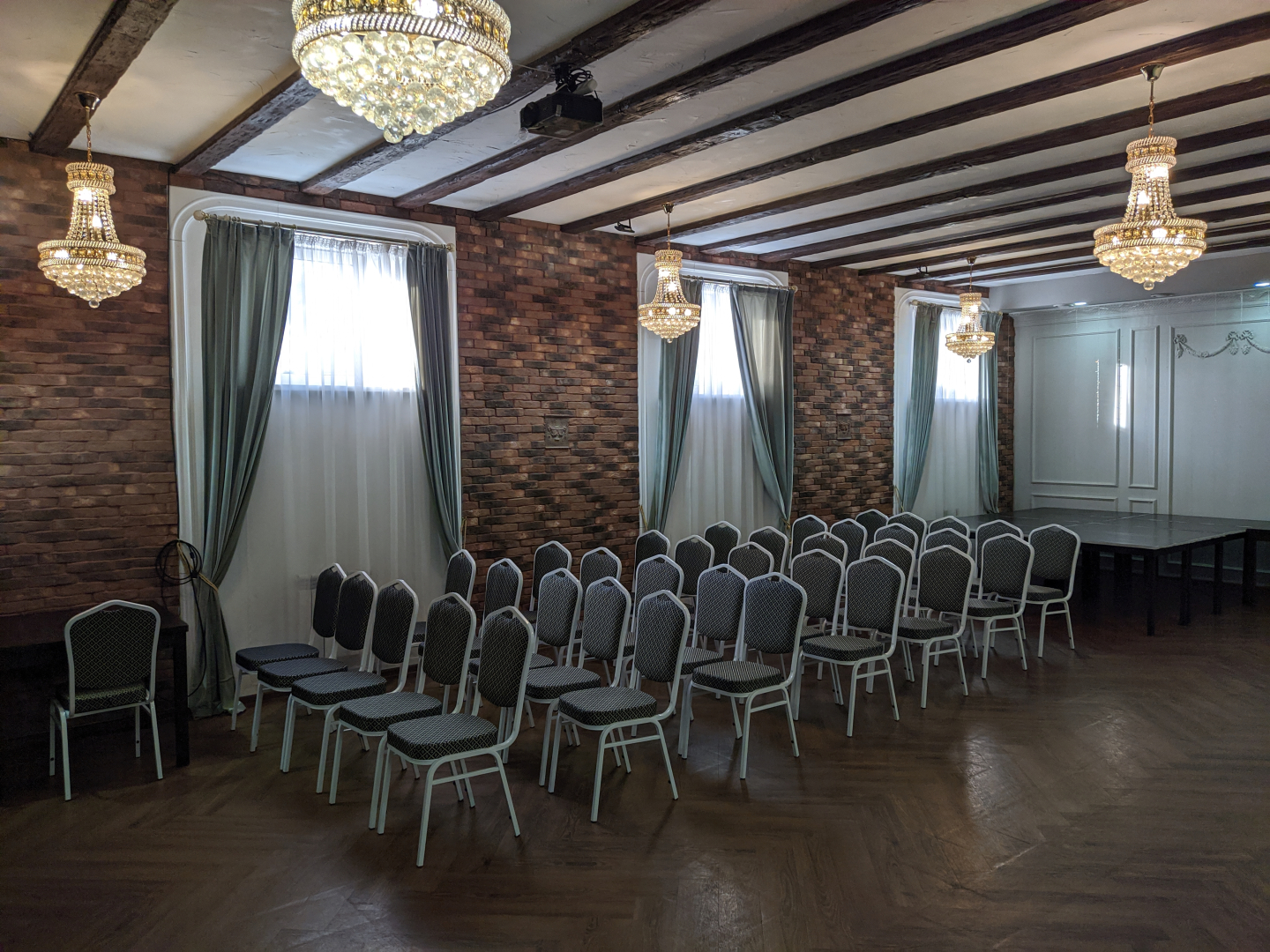 Отель Гостиничный комплекс Аквилон