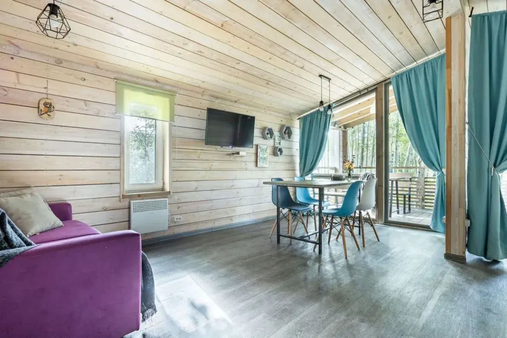 Частный дом у озера Кипень с баней, мангальной зоной и террасой