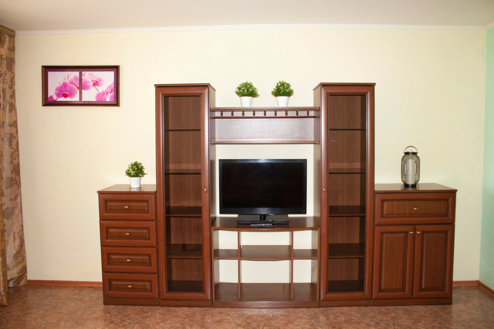 Апартаменты Квартирный Вопрос на Строителей 8